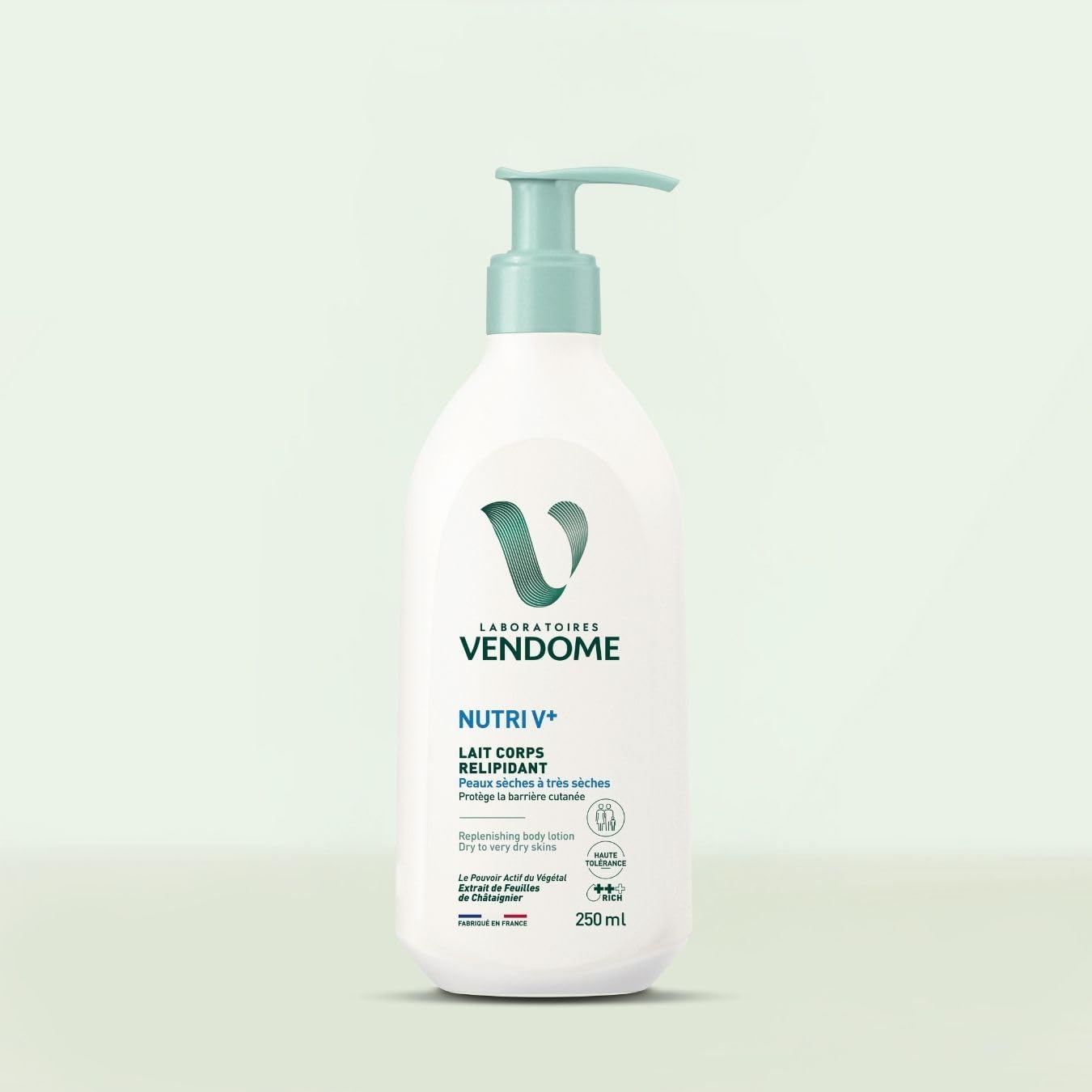 LABORATOIRES VENDÔME - NUTRI V+ - Lait Corps Relipidant - Hydratation 24H - Prévient Du Dessèchement & Protège La Barrière Cutanée - Enrichi En Beurre De Karité - Peaux Sèches À Très Sèches - 250ml