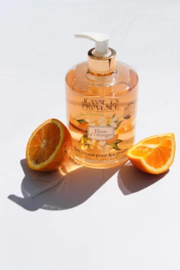 Gel lavant pour les Mains - Parfum Fleur d'Oranger - Flacon Pompe 500 ml - 95% d'Ingrédients d'Origine Naturelle - Fabriqué en France à Grasse 500 ml (Lot de 1)