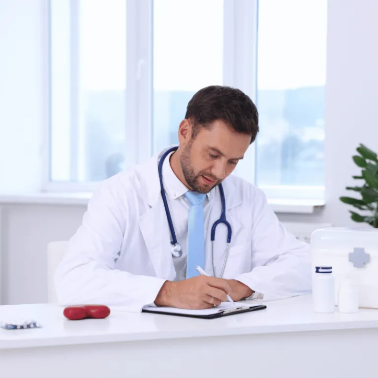 Comment développer son activité de médecin avec une SPFPL ?