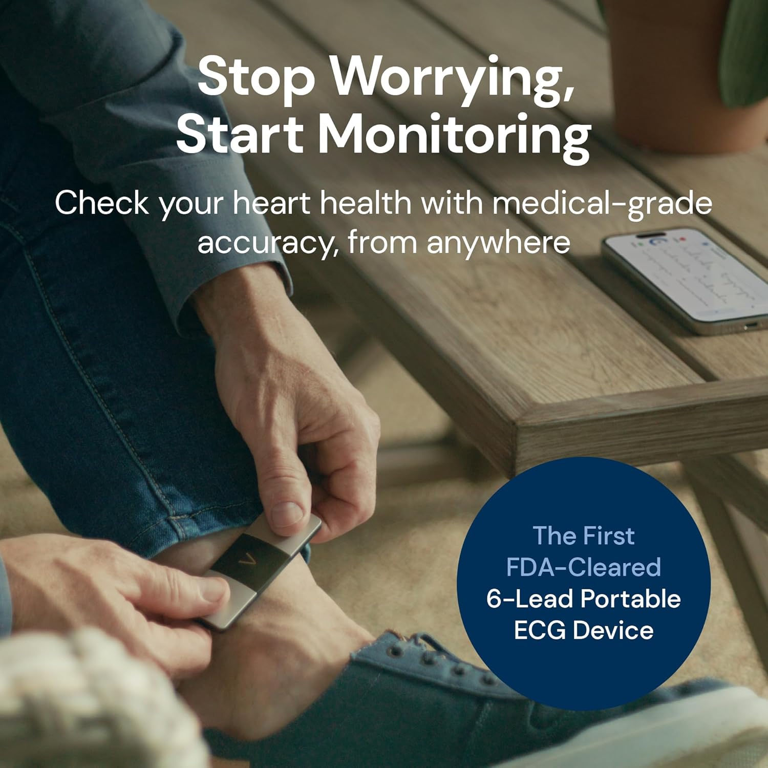 KardiaMobile 6L - Le Moniteur ECG Personnel connecté à 6 dérivations - Détectez la Fibrillation auriculaire en Seulement 30 Secondes - à Tout Moment, n'importe où - Distribué par OMRON