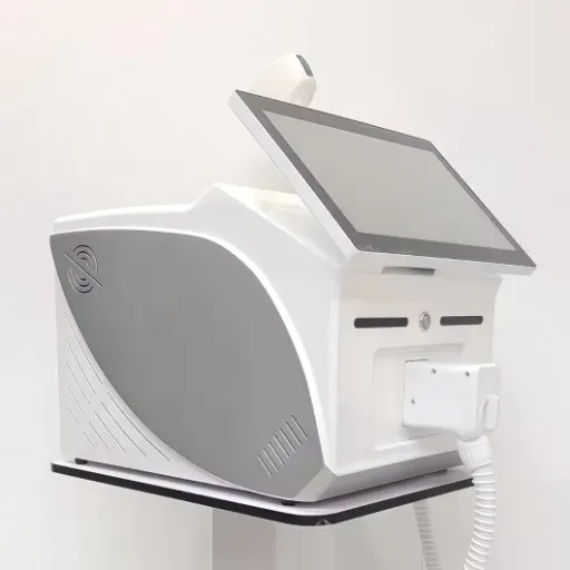 Test Machine d'épilation laser diode 808nm FC006 : le gros appareil de salon qu’on ramène à la maison