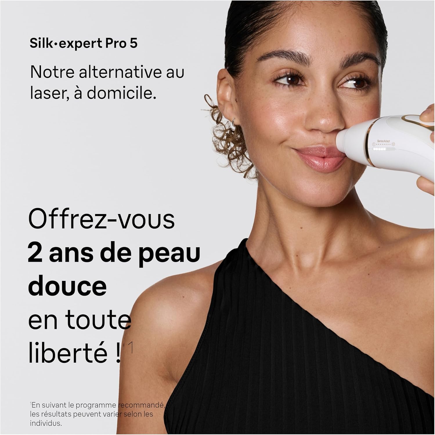 Epilateur Lumiere Pulsee Silk·expert Pro 5 PL5442, Blanc et Or – Alternative au Laser à Domicile, Filaire, avec Pochette, Rasoir Gillette Venus, 4 Têtes Blanc/Or